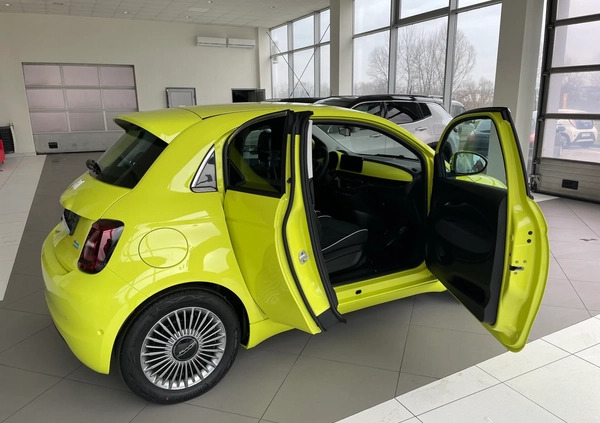 Fiat 500 cena 154500 przebieg: 1, rok produkcji 2024 z Tarnów małe 79